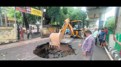 University road cave-in: Road repair to take 10 days, say officials