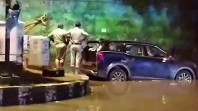 2 bankers in SUV get trapped in flooded Faridabad underpass, die