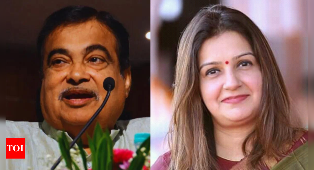 Opposition Takes Jab at BJP Over Gadkari's PM Bid Claim