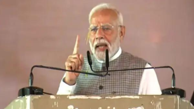 Rohingya & Bangladeshi infiltrators a threat in Jharkhand, yet JMM-Cong-RJD government refusing to acknowledge it, says PM Modi