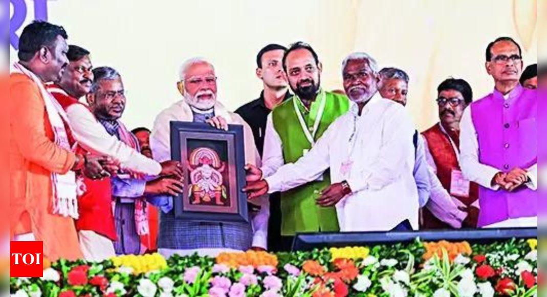 Modi Faces Criticism During Jharkhand Visit