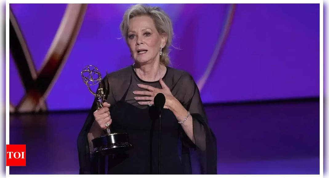 Jean Smart wins Emmy