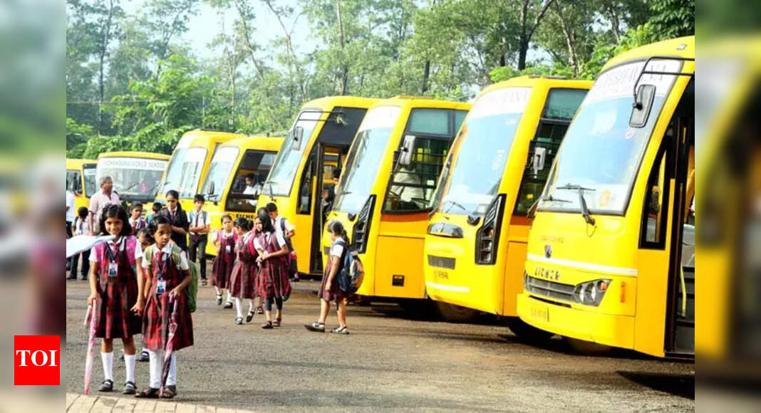 MP Minister Dharmendra Singh Lodhi Criticizes English Medium Schools for Cultural Disconnect