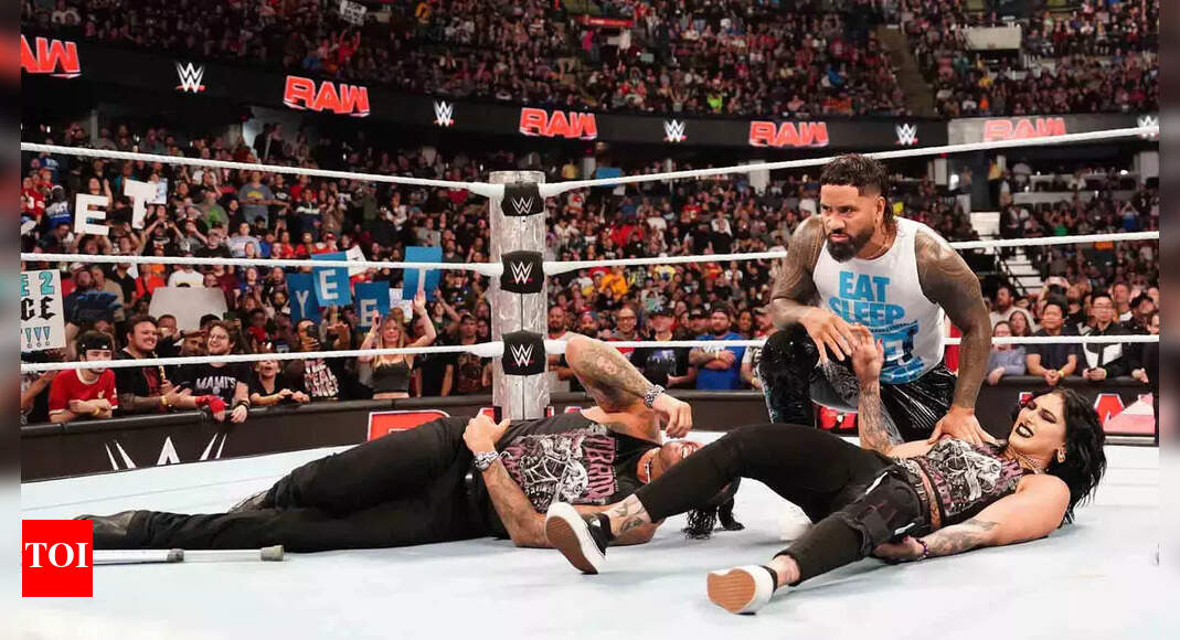 Rhea Ripley spotted traveling with Jey Uso ahead of Monday Night Raw ...