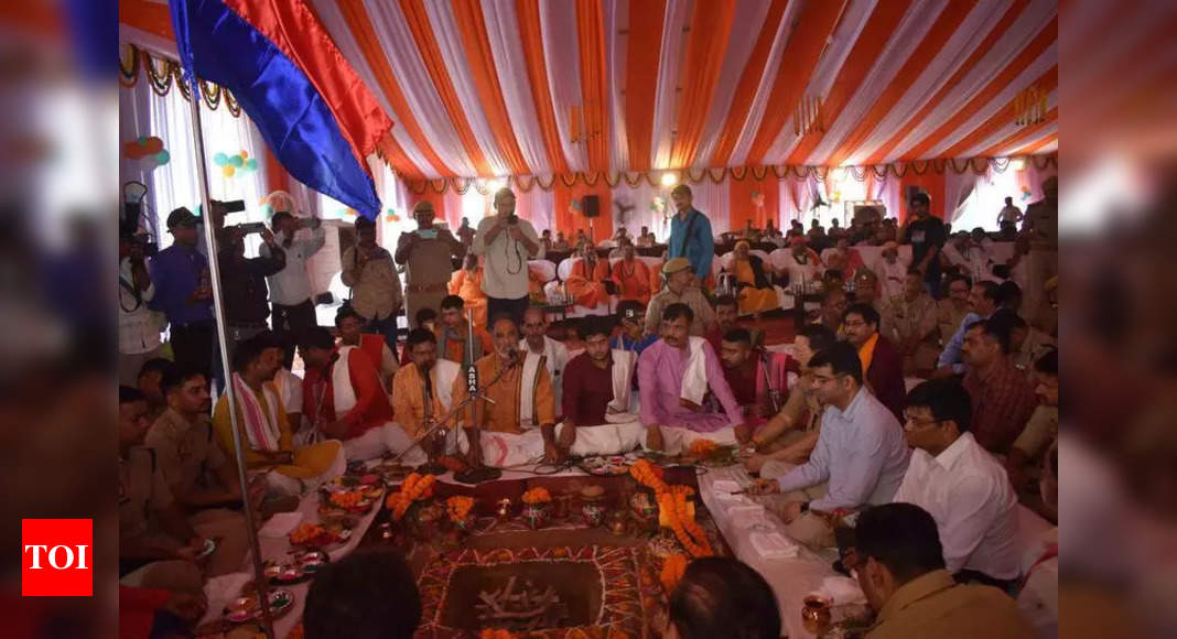 Bhumi pujan done for police line in Maha Kumbh area