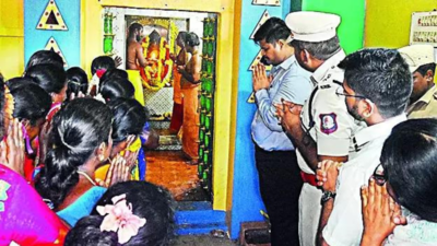 Dalits enter, pray at temple near Chennai after 12 years