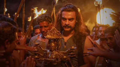 Tovino Thomas' latest release 'ARM' leaks online; director drops a ...