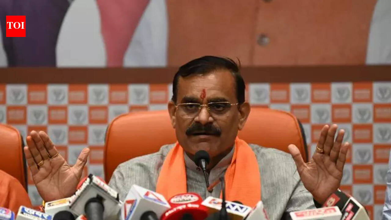 Under Cong Pressure, Police Registers Fir Against Union Minister Bittu ...