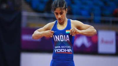 Vinesh Phogat's event marred by scuffle among party workers