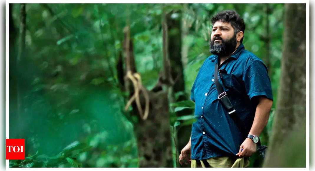 Lijo Jose Pellissery Denies Joining Film Collective