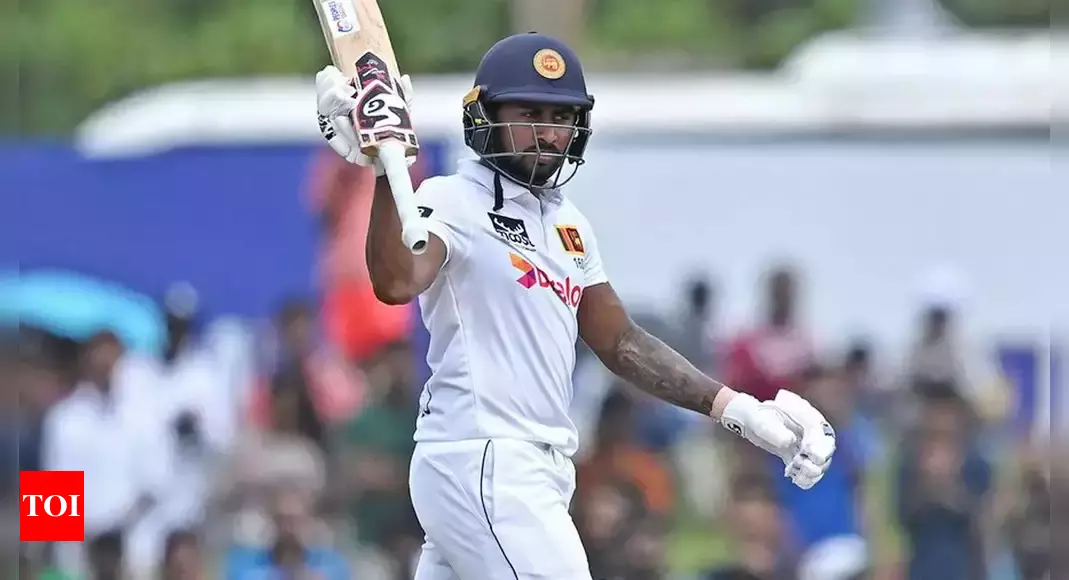 Kamindu Mendis Century as New Zealand Reach 255-4