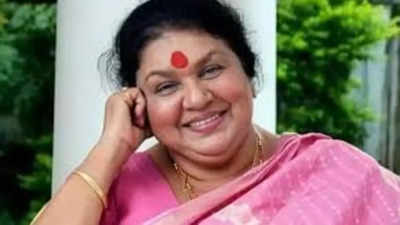 Veteran actress Kaviyoor Ponnamma passes away at 79