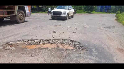 Potholed approach road to airport near Marakada to be fixed soon