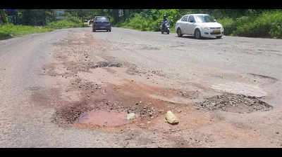 Potholed approach road to airport near Marakada to be fixed soon