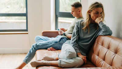 How to deal with a partner who does not listen - The Times of India