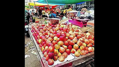 Jaipur rejoices apple bonanza as prices fall