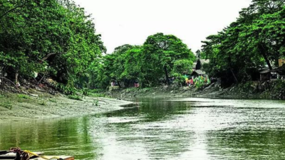 Kolkata Municipal Corporation set to spend Rs 700 crore to rejuvenate choked Adi Ganga