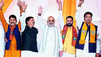 Shah accuses NC, Cong, PDP of spreading terrorism