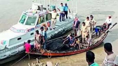 Eight fishermen's bodies found in capsized trawler