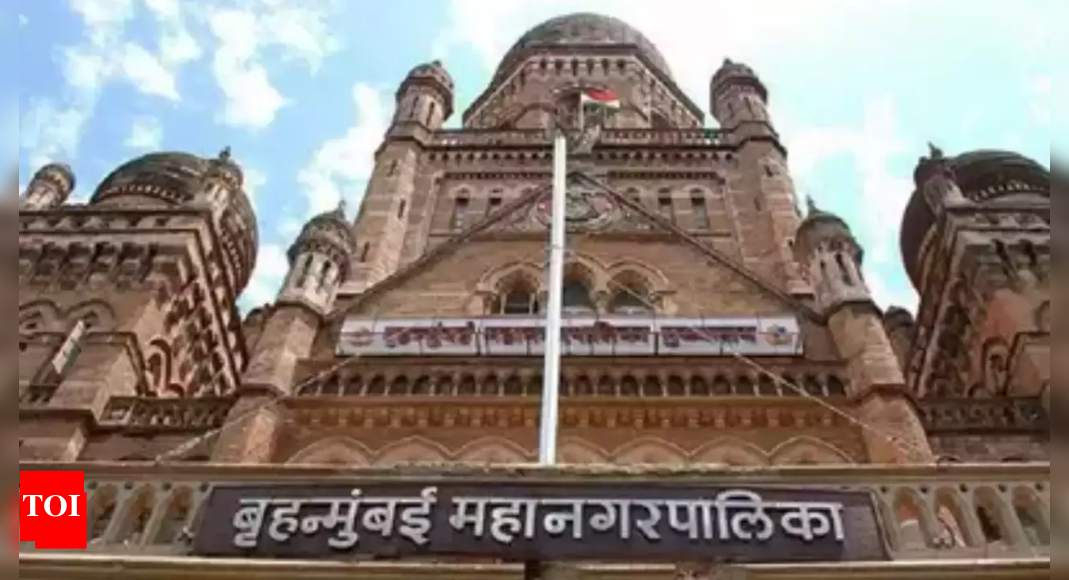 BMC issues fresh ad for eligible candidates for nearly 2,000 clerk post | Mumbai News