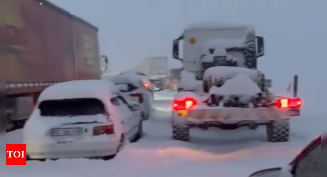 South Africa's N3 highway reopens after severe snowstorm disruptions