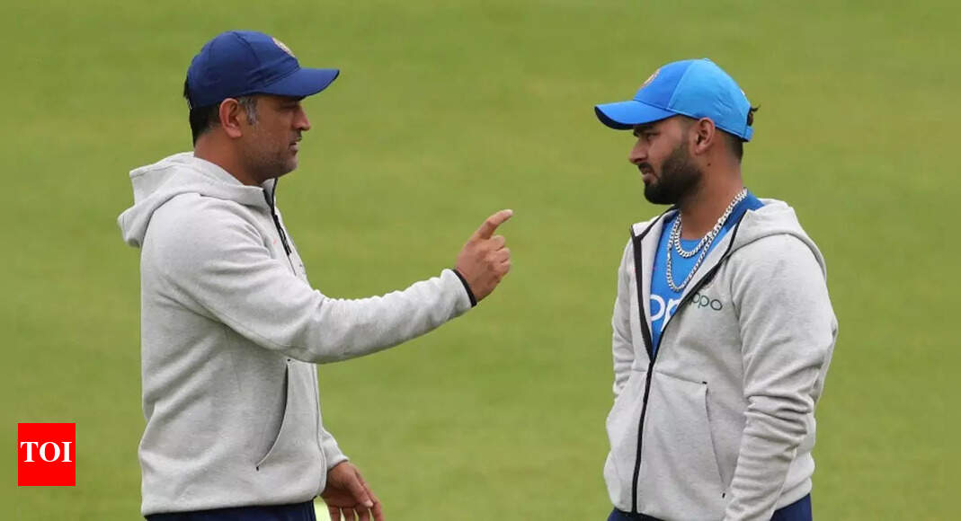 'Unacceptable', says DK on Pant vs Dhoni 'greatest in Test' debate