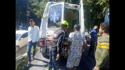 4 from Delhi injured as car falls into gorge