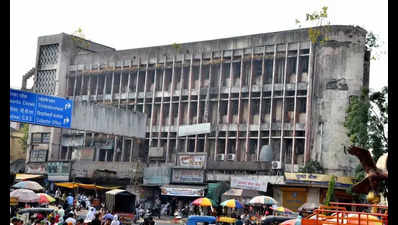 NMC to demolish iconic Yashwant Mandai building through a private agency