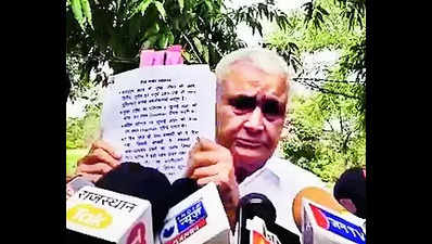 Kirori Lal Meena demands CBI probe into 2018, ’21 RAS exams