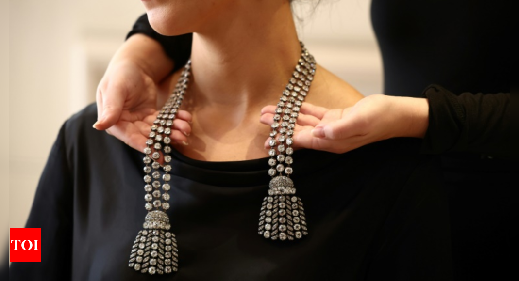 Rare 18th century diamond necklace heads to auction – What’s the cost?