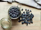 Why black raisins are considered a superfood