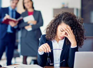 7 causes of stress at work (and how to manage it)