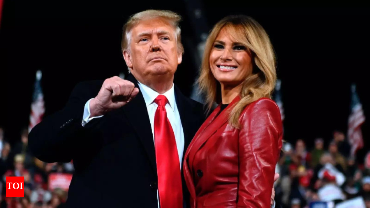 Melania Trump: Melania Trump was paid $237,500 from Donald Trump's  campaign: 'Grifter wife' - Times of India