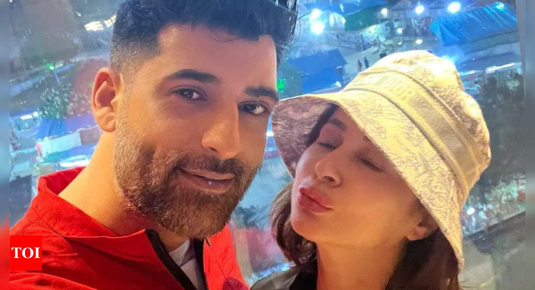 Who is Mohsin Akhtar Mir? Urmila Matondkar files for divorce from her husband after 8 years of marriage | Hindi Movie News