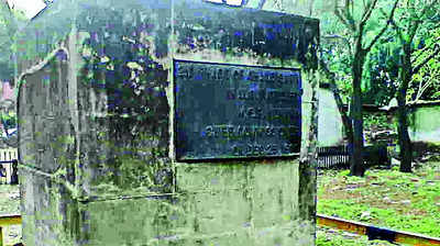 Heritage plaque installed in 1976 to mark second phase of UT missing from Sec 35