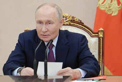 Putin calls for changes to Russia's nuclear doctrine amid evolving military threats