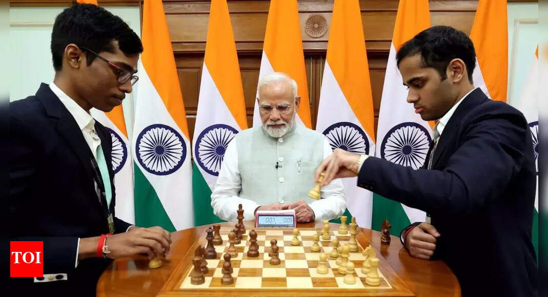 Watch: PM Modi enjoys chess showdown between Praggnanandhaa and Erigaisi | Chess News