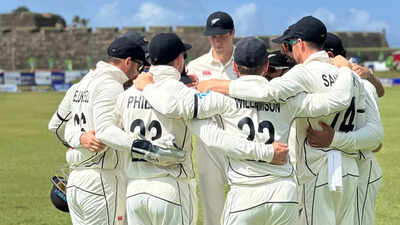 Why New Zealand team is wearing black arm bands on day 1 of the 2nd Test of NZ vs SL