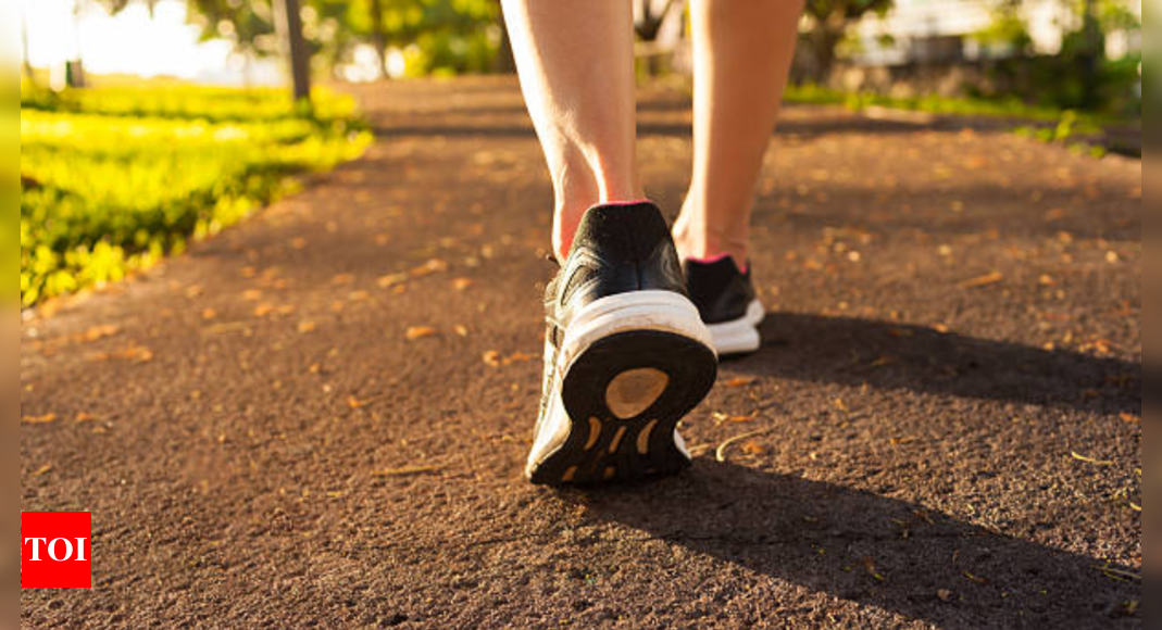 Walking Workout: 150-seconds walking workout: A rapid way to burn calories | - Times of India