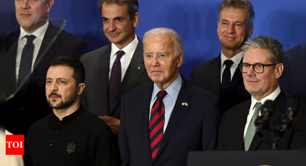 Biden gives ‘salesman’ Zelenskyy more weapons as Trump fumes about US getting suckered – Times of India