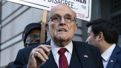 Trump ex lawyer Giuliani disbarred in DC over 2020 election claims