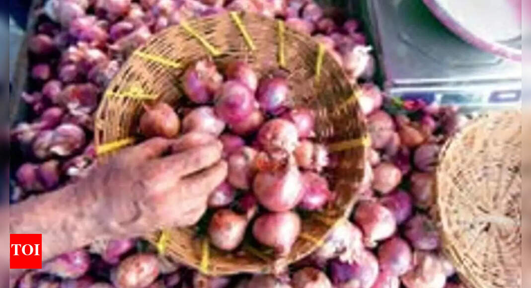 Onion prices shoot up amid supply shortage in Hyderabad Hyderabad
