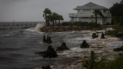 'Extremely dangerous' Hurricane Helene makes landfall in Florida, major power outages reported