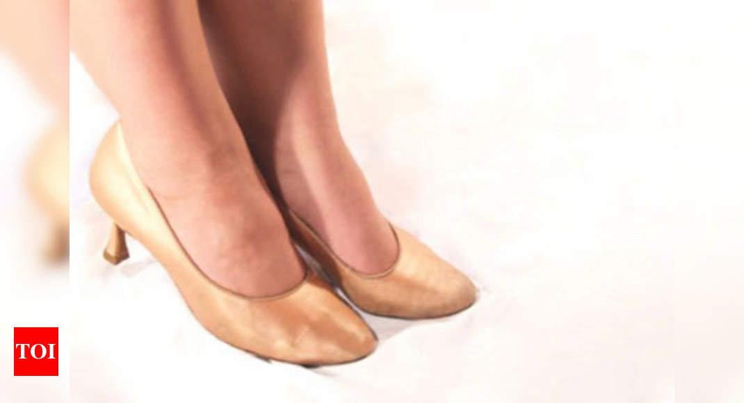 Main Causes For Swollen Ankles Feet
