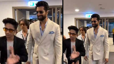 ‘Bad Newz’ star Vicky Kaushal can’t stop blushing as a female fan cutely says ‘Husan Tera Tauba Tauba’