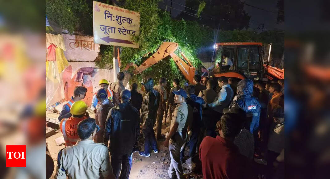 Wall Collapse Near Mahakal Temple Kills Two