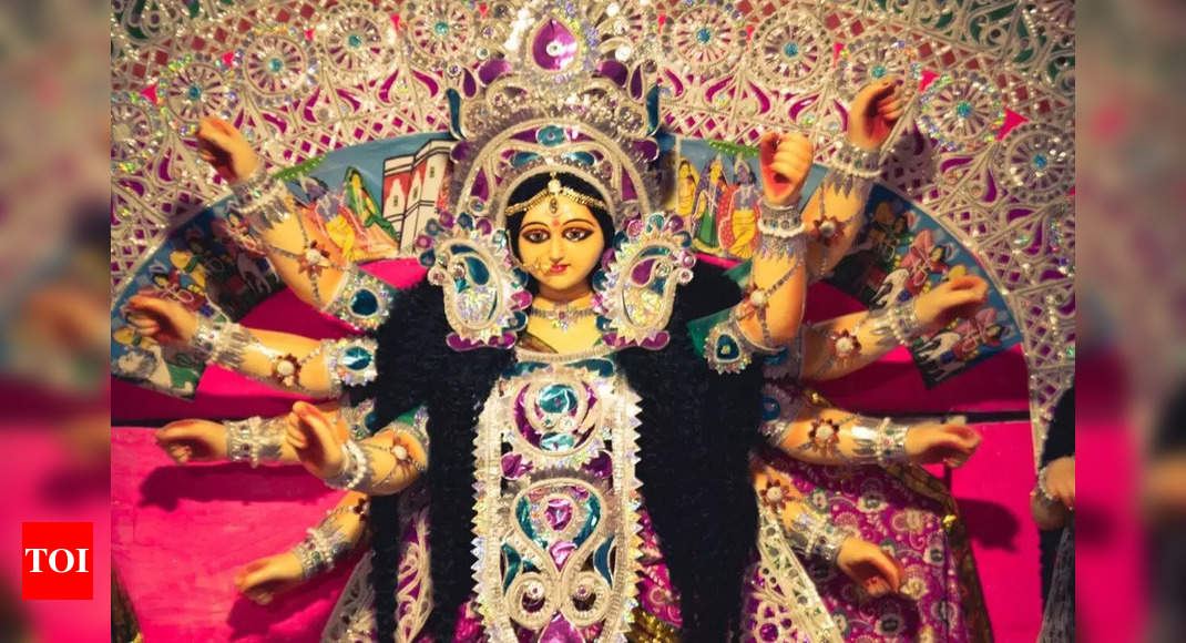 Durga Puja 2024 Start and End Date Know Rituals and Significance