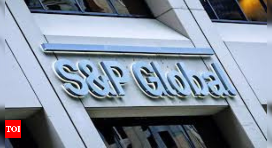 S&P Upgrades Oman's Credit Rating to BBB-