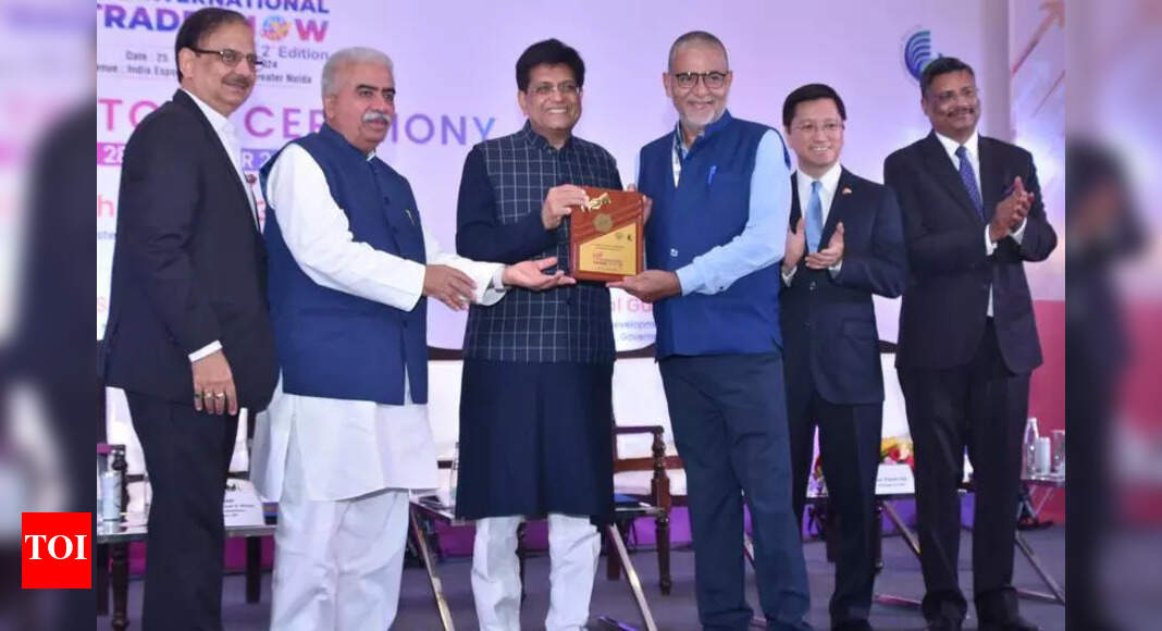 Piyush Goyal Praises Uttar Pradesh's BusinessFriendly Reforms at UP