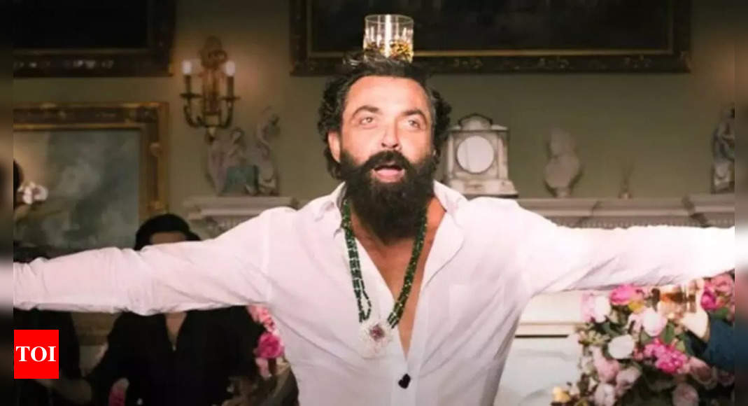 Bobby Deol dice que le costó mucho romper la imagen; Dice: “Quería hacer algo fuera de mi zona de confort, pero aun así decidí hacerlo” – Times of India